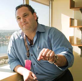 Alex Cahana, MD